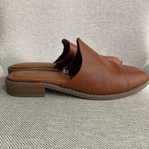 Target brown mules/slides. Great condition. Worn less then 5 times. Size 8.5z